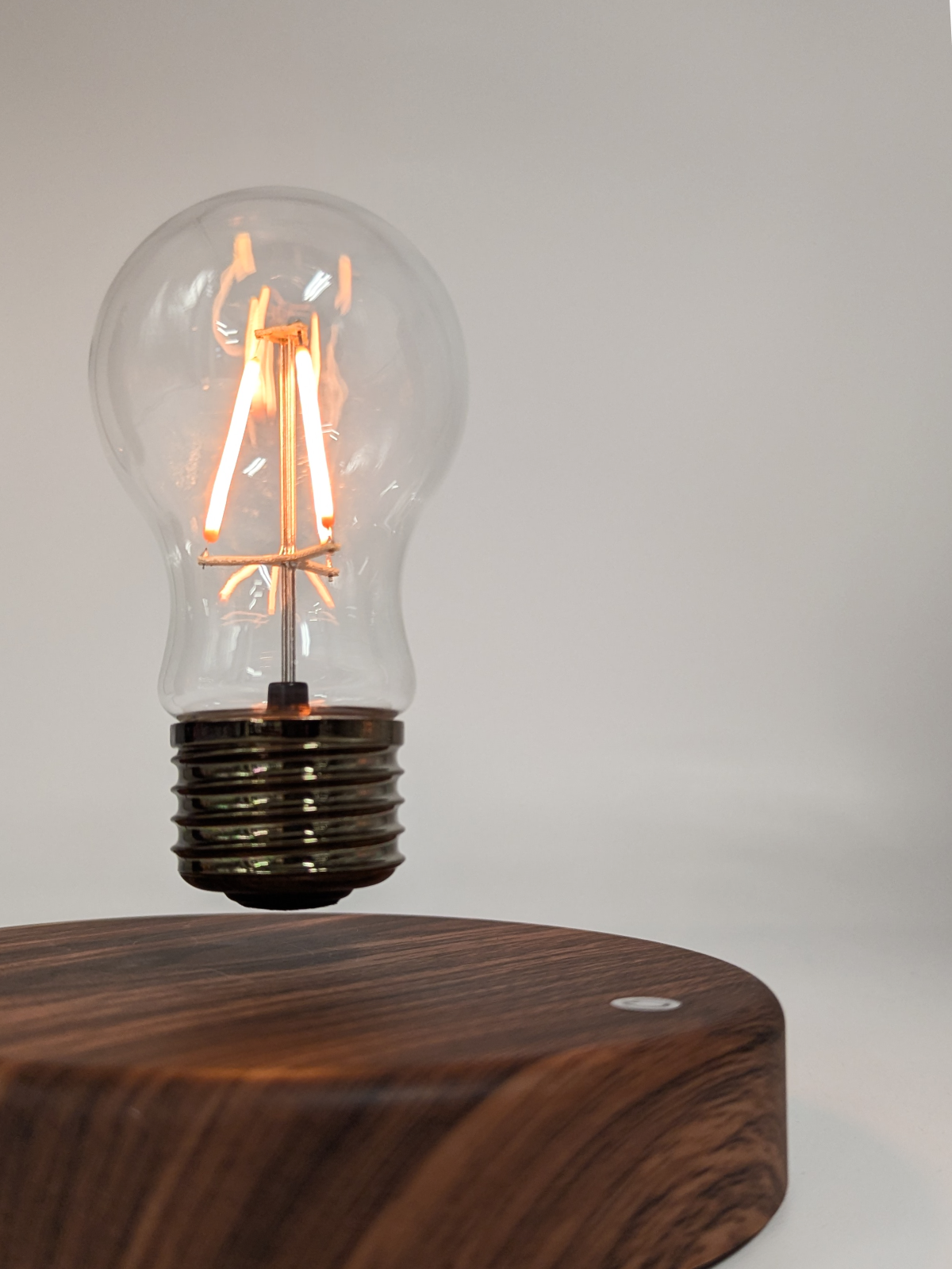 Magnetic Levitation LED Bulb - M2